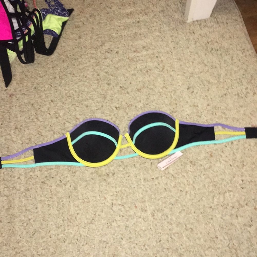 PINK BANDEAU BATHING SUIT TOP